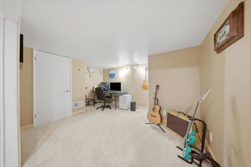 5861 Main Street NE, Fridley, MN 55432