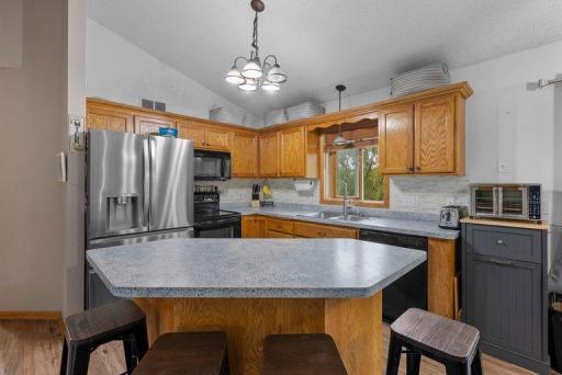 9711 Woodcrest Court, Monticello, MN 55362