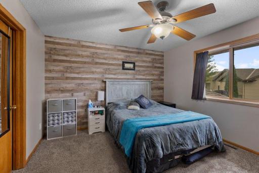 9711 Woodcrest Court, Monticello, MN 55362