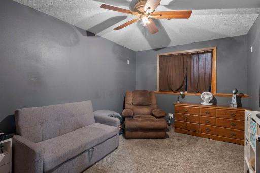 9711 Woodcrest Court, Monticello, MN 55362