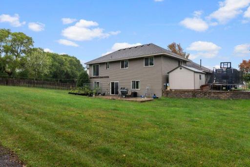 9711 Woodcrest Court, Monticello, MN 55362