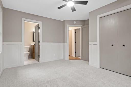 2365 Hillwood Dr-15.jpg