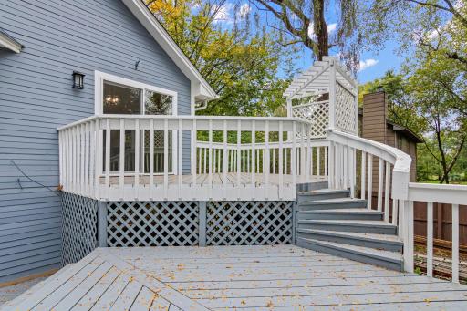2365 Hillwood Dr-26.jpg