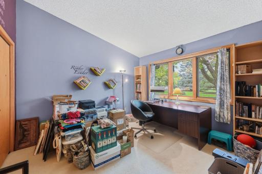 10711 53rd Avenue N, Plymouth, MN 55442