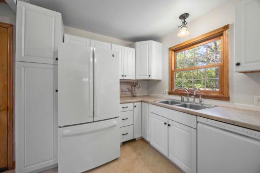 582 Business 23 W, Paynesville, MN 56362