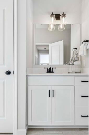 Photo taken from previous model with a similar floorplan. While similar, some options shown in the picture may not be included in this pricing. Please ask for a detailed list of included features for this listing.