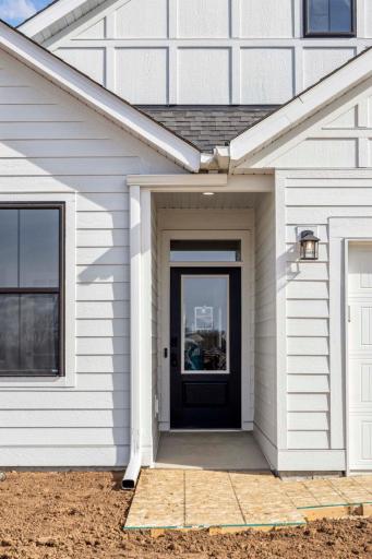 Photo taken from previous model with a similar floorplan. While similar, some options shown in the picture may not be included in this pricing. Please ask for a detailed list of included features for this listing.