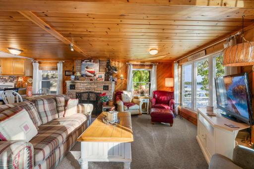 9065 Ingram Avenue NW, Annandale, MN 55302