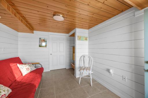 9065 Ingram Avenue NW, Annandale, MN 55302