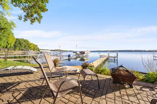 9065 Ingram Avenue NW, Annandale, MN 55302