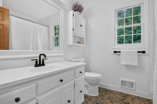 7829 Somerset Circle, Woodbury, MN 55125
