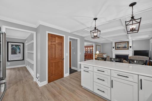 7829 Somerset Circle, Woodbury, MN 55125