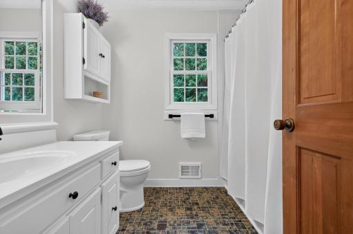 7829 Somerset Circle, Woodbury, MN 55125