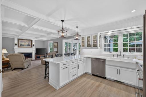 7829 Somerset Circle, Woodbury, MN 55125