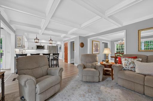 7829 Somerset Circle, Woodbury, MN 55125