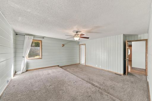 4423 Fawn Lake Drive NE, East Bethel, MN 55005
