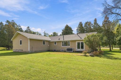 4423 Fawn Lake Drive NE, East Bethel, MN 55005