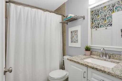3012 Lake Shore Drive, B, Minneapolis, MN 55416