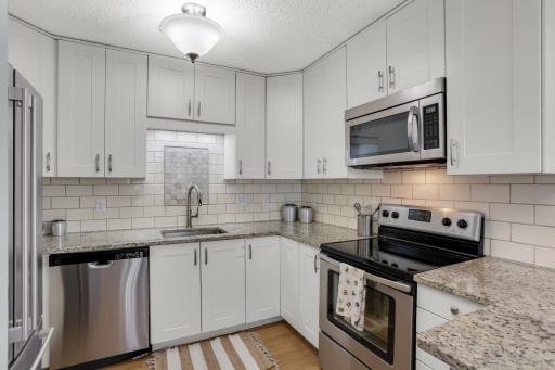 3012 Lake Shore Drive, B, Minneapolis, MN 55416
