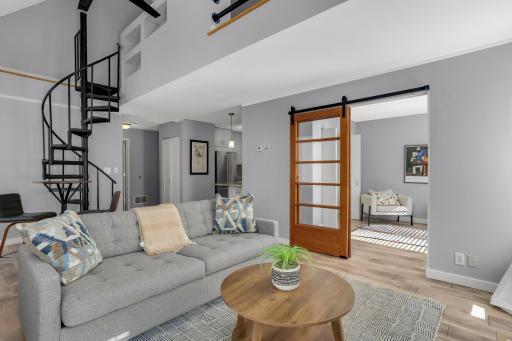 3012 Lake Shore Drive, B, Minneapolis, MN 55416