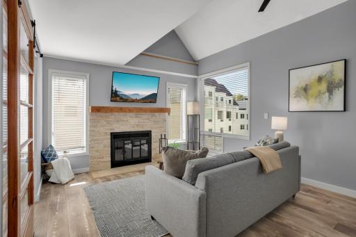 3012 Lake Shore Drive, B, Minneapolis, MN 55416