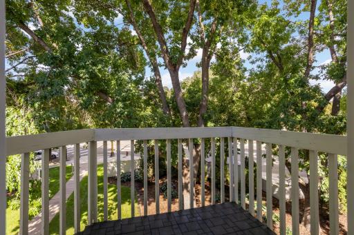 3012 Lake Shore Drive, B, Minneapolis, MN 55416