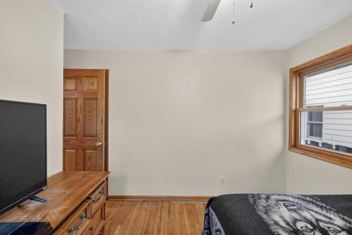 1837 Hawthorne Avenue E, Saint Paul, MN 55119