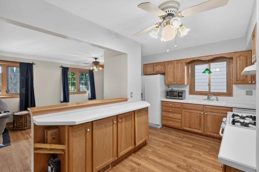 1837 Hawthorne Avenue E, Saint Paul, MN 55119