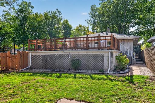 1837 Hawthorne Avenue E, Saint Paul, MN 55119