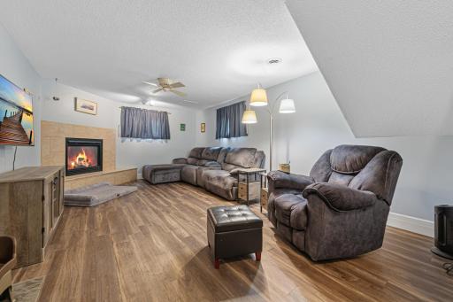 307 8th Avenue SE, Mapleton, MN 56065