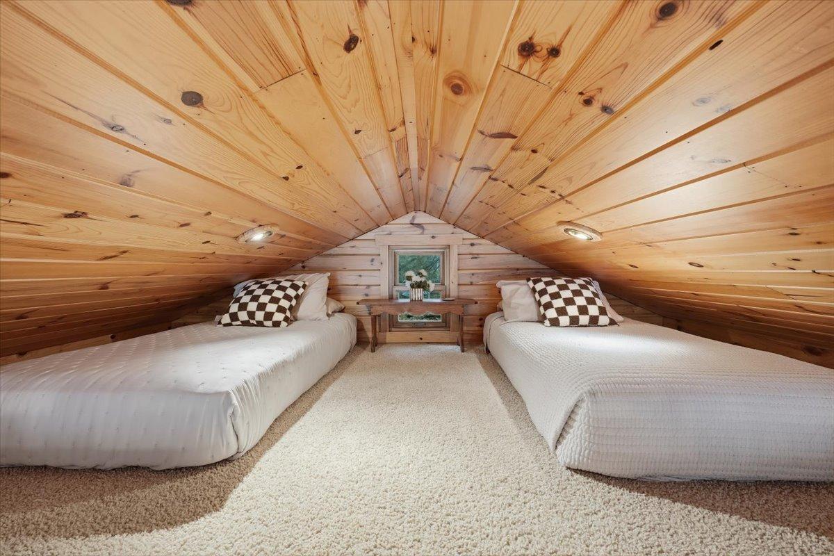 Upper Level Loft
