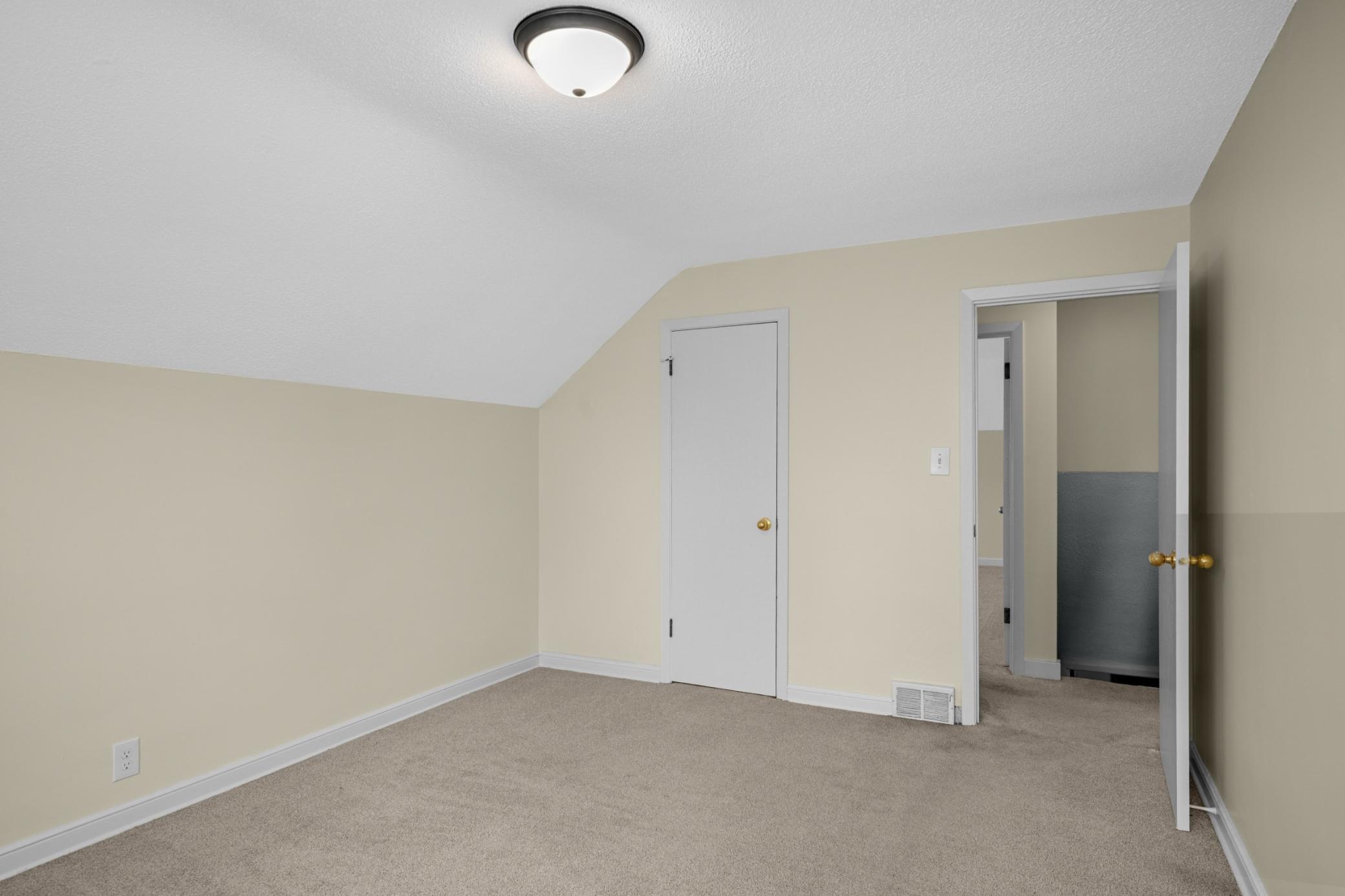 5638 upper level bedroom