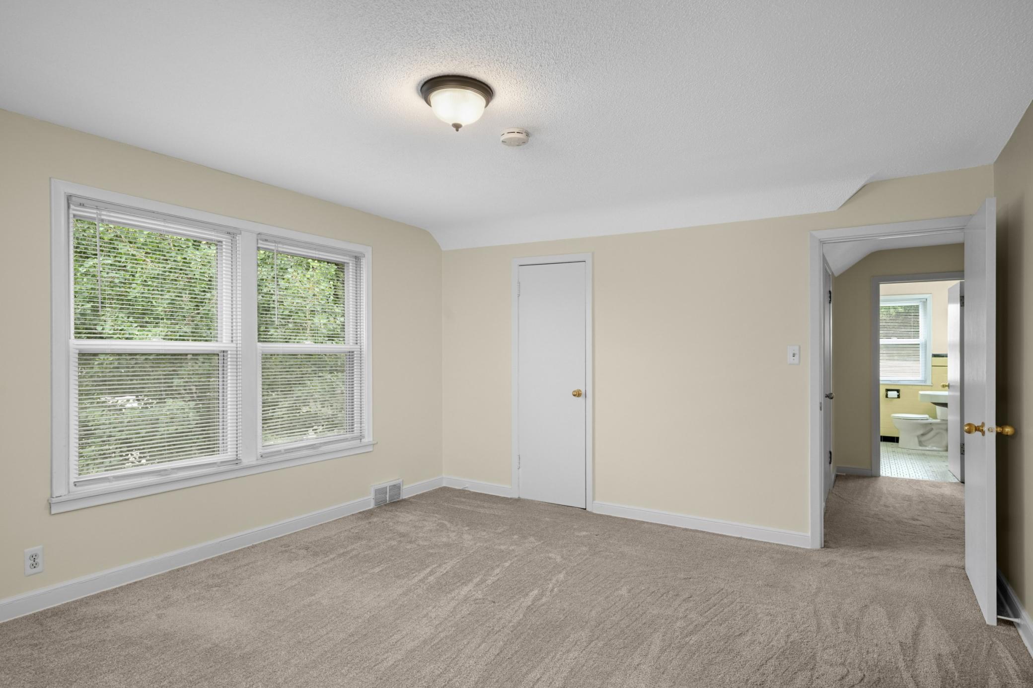 5638 upper level bedroom