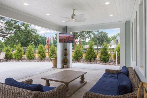 10580 Three Oaks Lane, Champlin, MN 55316