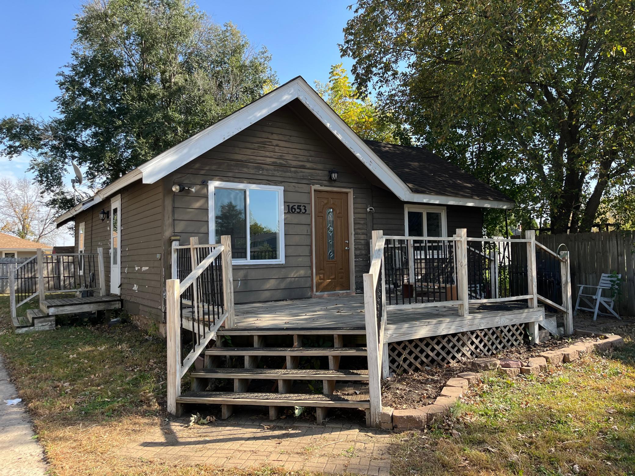 Property photo for 1653 Langley Avenue, Windom, MN 56101