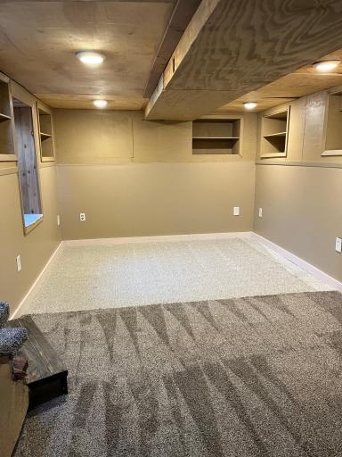 1653 Langley Avenue, Windom, MN 56101