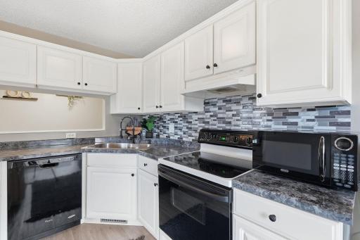 7695 Wedgewood Court N, Maple Grove, MN 55311