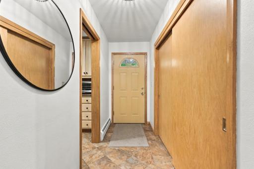 2831 Edgewood Drive N, Fargo, ND 58102