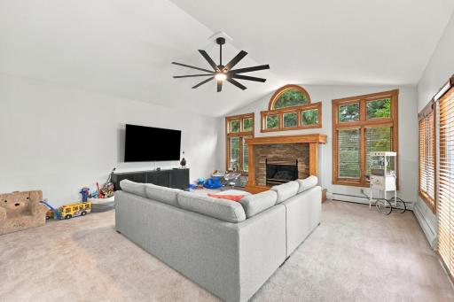 2831 Edgewood Drive N, Fargo, ND 58102