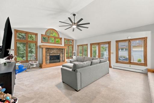 2831 Edgewood Drive N, Fargo, ND 58102