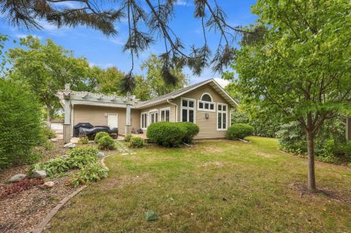 2831 Edgewood Drive N, Fargo, ND 58102