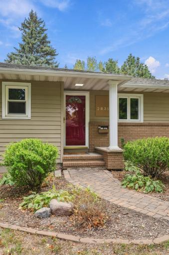 2831 Edgewood Drive N, Fargo, ND 58102