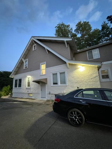 929 Barclay Street, Saint Paul, MN 55106
