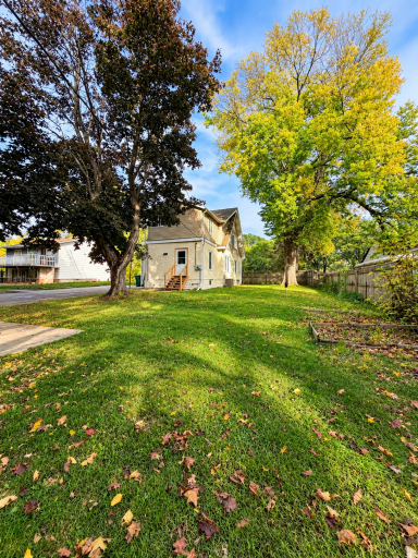929 Barclay Street, Saint Paul, MN 55106