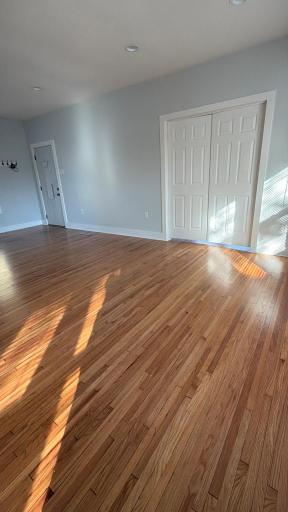 929 Barclay Street, Saint Paul, MN 55106