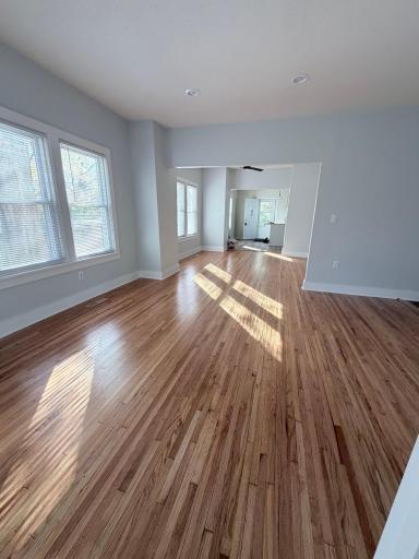 929 Barclay Street, Saint Paul, MN 55106