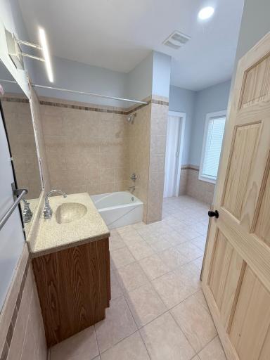 929 Barclay Street, Saint Paul, MN 55106
