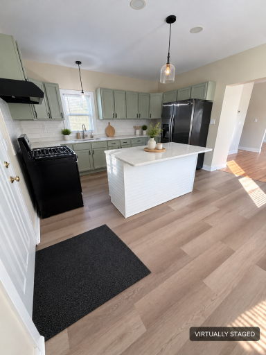 929 Barclay Street, Saint Paul, MN 55106