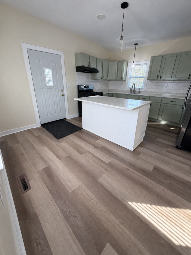 929 Barclay Street, Saint Paul, MN 55106