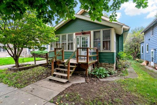 337 Winona Street W, Saint Paul, MN 55107